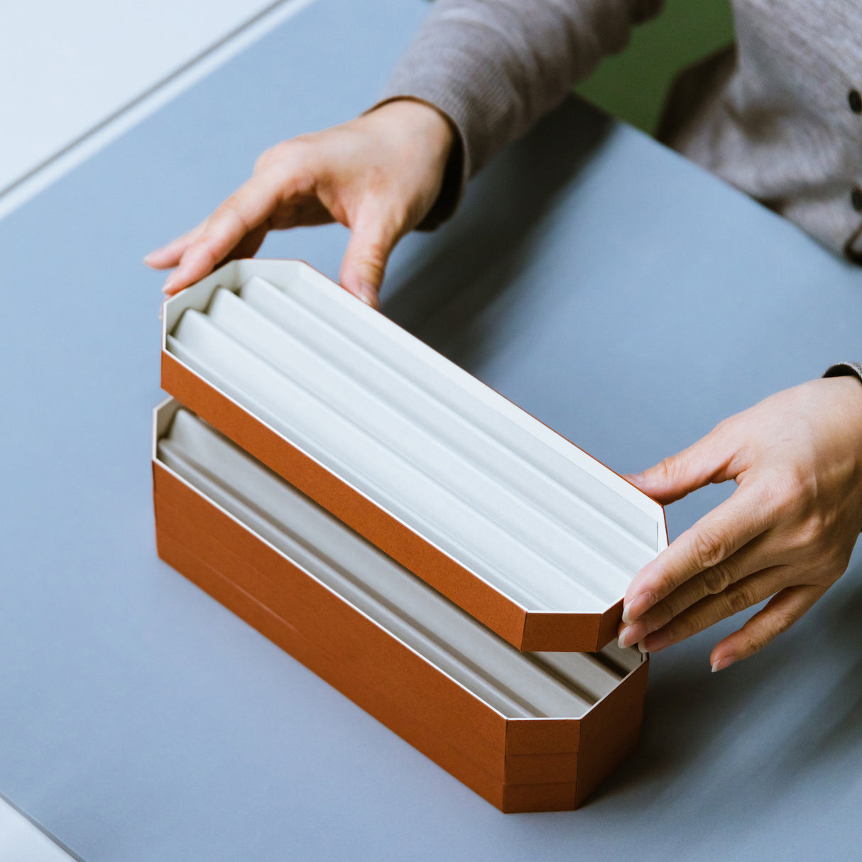 Pleats Tray