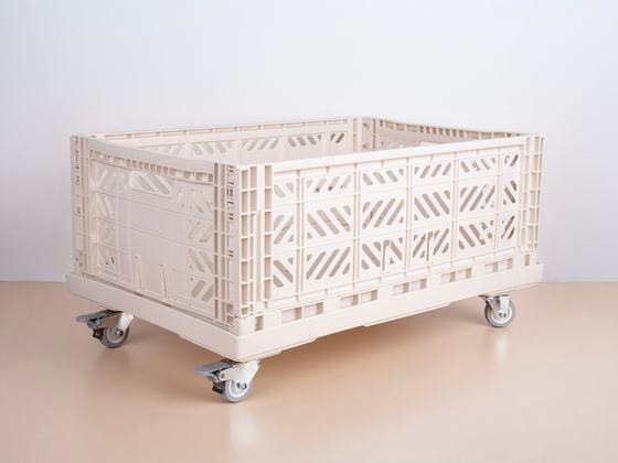 Aykasa Trolley Base carrying a Maxibox crate on lockable wheels